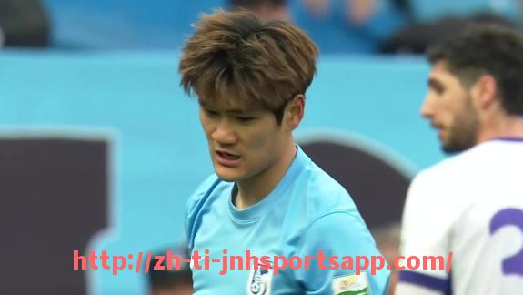 金年会app-英超热刺队12号球衣球员与历史背号