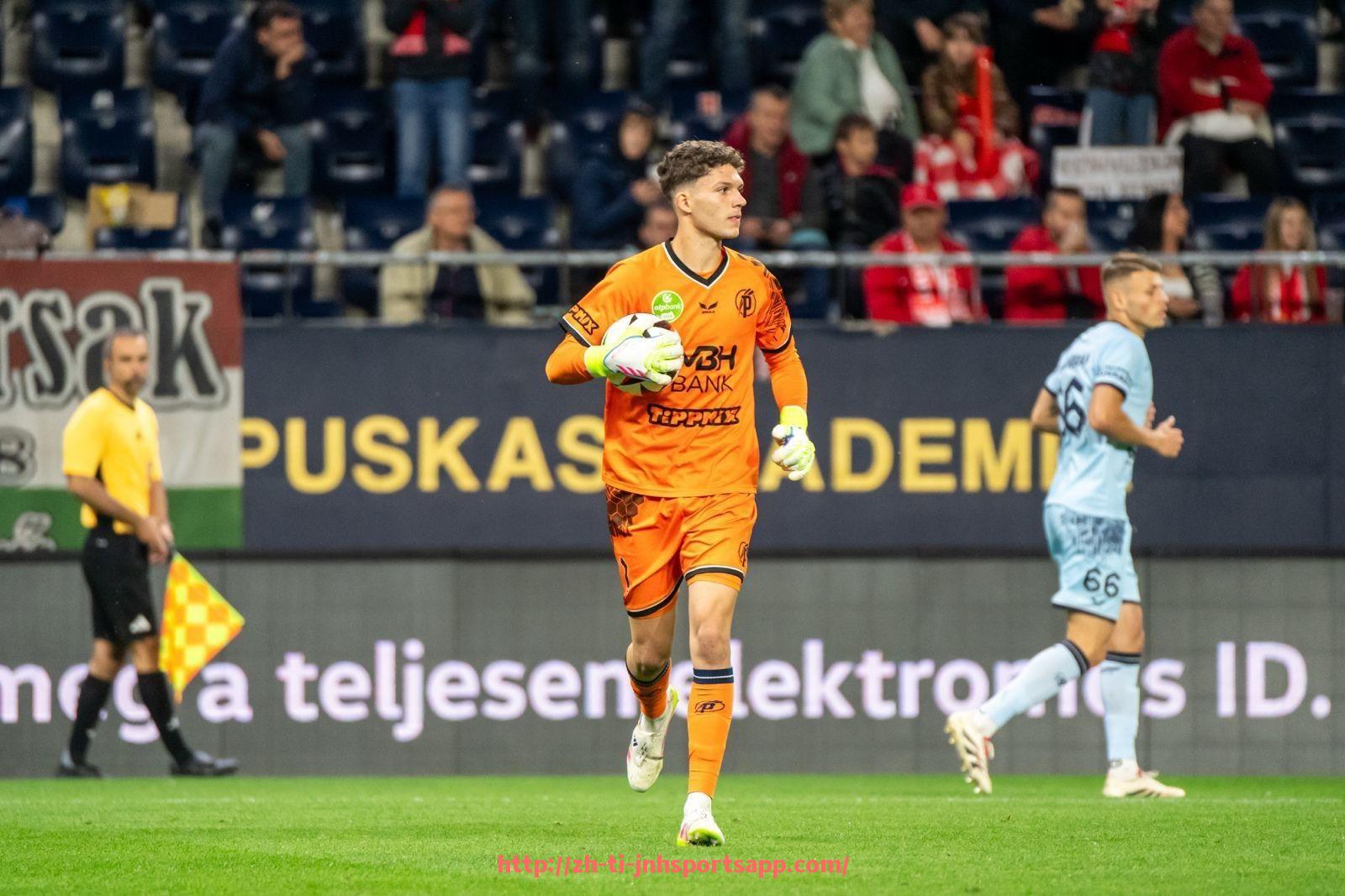 金年会app-世俱杯控球时长排名前列球员与球队传控风格匹配性