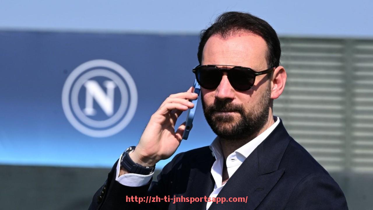 金年会app-世俱杯比赛战术板讲解：教练场边部署的背后逻辑